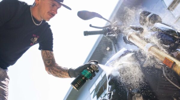 8 in 1 Motorcycle Cleaning Kit ชุดเซ็ตดูแลรถจักรยานยนต์ 8-in-1 - Image 12