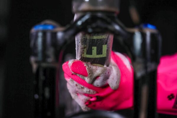 Deep Scrubber Gloves - Image 3