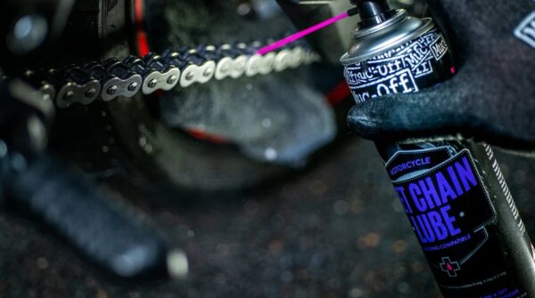 Motorcycle Wet Weather Chain Lube - Image 3