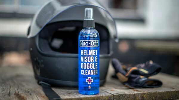 Visor, Lens & Goggle Cleaning Kit - Image 4
