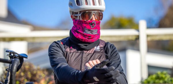 Winter Gaiter - Pink Punk ผ้าบัฟกันลมสำหรับฤดูหนาว ลาย Pink Punk - Image 2